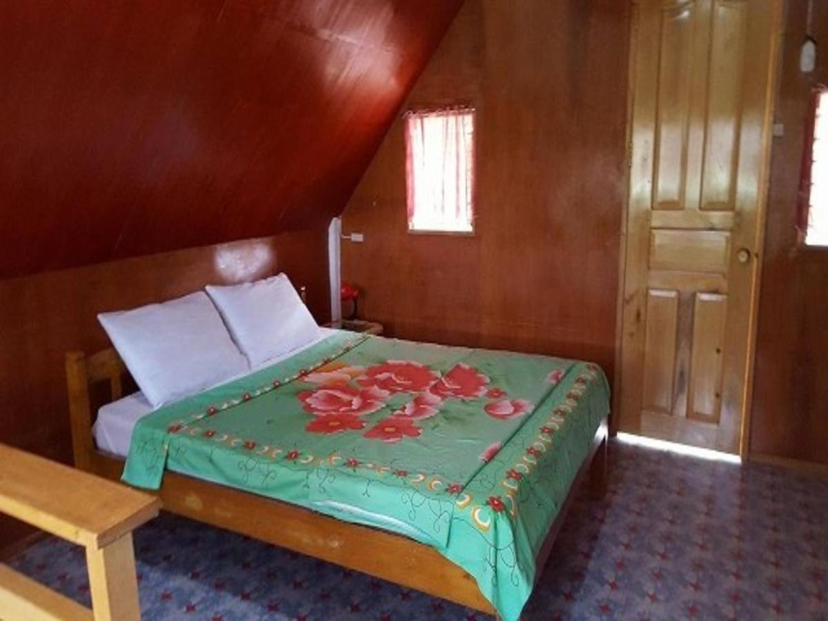 Sambag Hideaway Bungalows Moalboal Esterno foto