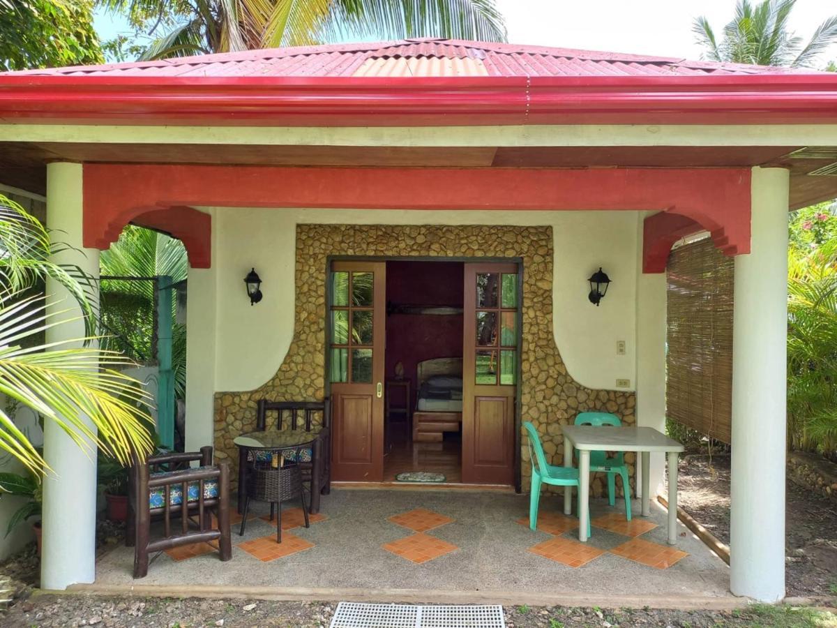 Sambag Hideaway Bungalows Moalboal Esterno foto